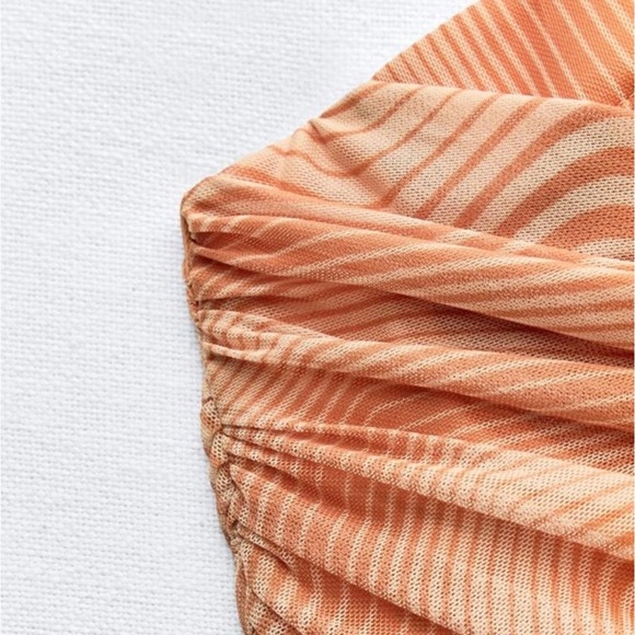 ZARA STRAPLESS PRINTED TULLE DRESS - Picture 4 of 5